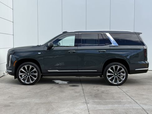 New 2026 Cadillac Escalade Luxury w/ Touring Package image 4