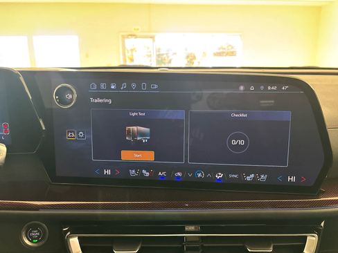 Used 2024 Chevrolet Traverse RS w/ LPO, Floor Liner Package image 41