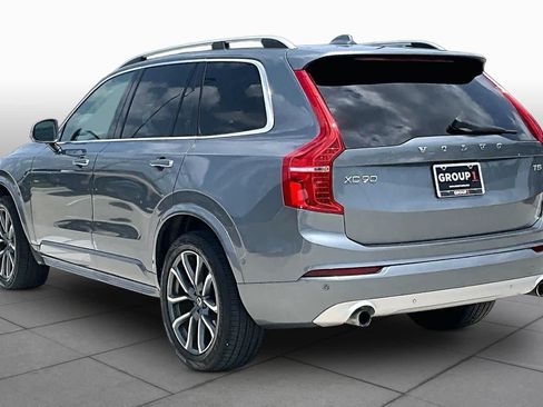 Used 2018 Volvo XC90 T5 Momentum w/ Convenience Package FWD image 12
