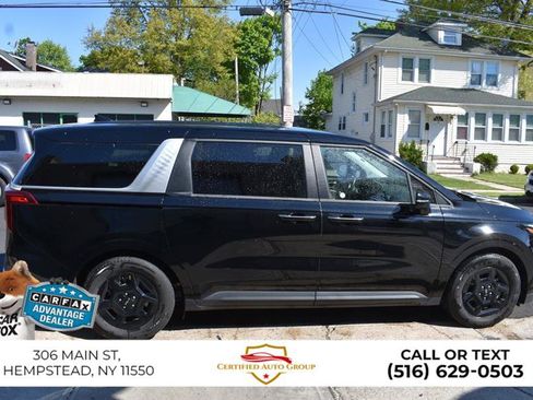 Used 2025 Kia Carnival FWD image 5