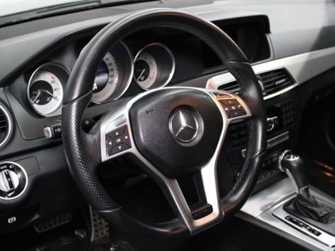 Used 2014 Mercedes-Benz C 250 Sedan image 10