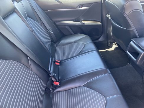 Used 2023 Toyota Camry SE FWD image 11