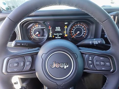 New 2026 Jeep Gladiator Mojave image 17