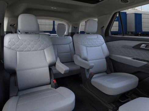 New 2026 Ford Explorer Platinum AWD/4WD image 11