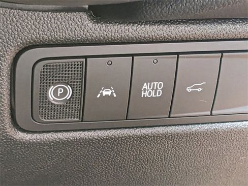 Used 2025 Chevrolet Equinox EV RS image 21