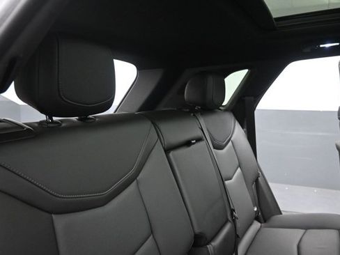 Used 2022 Cadillac XT5 Premium Luxury w/ Technology Package AWD/4WD image 25