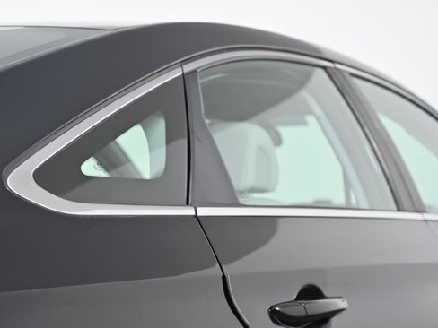 Used 2016 Hyundai Sonata Sport image 9