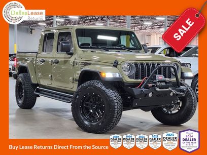 Used 2025 Jeep Gladiator Sport