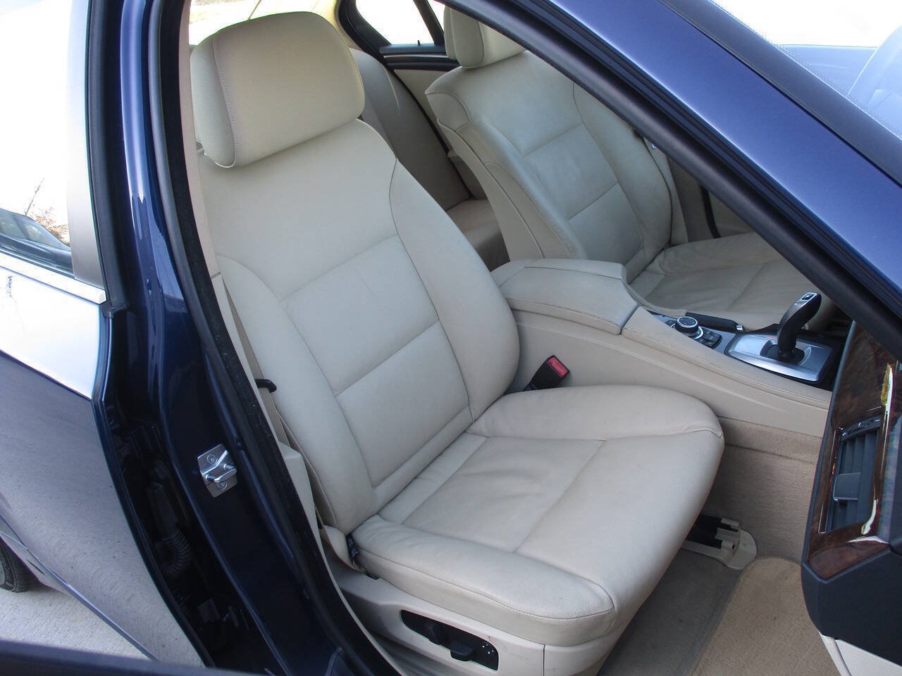 Used 2010 BMW 535i xDrive Sedan AWD/4WD image 20