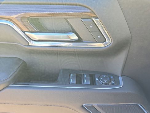 Used 2024 Chevrolet Silverado 1500 RST image 30