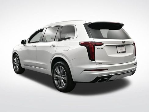 Certified 2024 Cadillac XT6 Premium Luxury AWD/4WD image 3