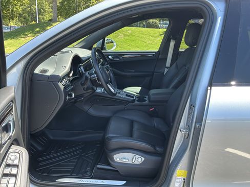 Used 2021 Porsche Macan S AWD/4WD image 16