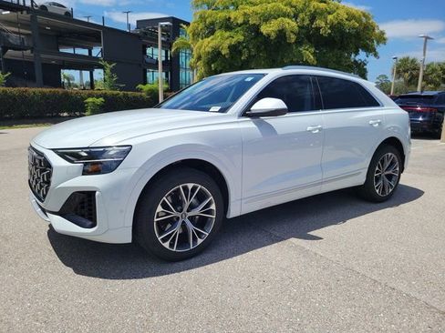 Certified 2025 Audi Q8 Premium Plus w/ Premium Plus Package image 4