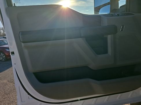 Used 2017 Ford F350 XL image 18