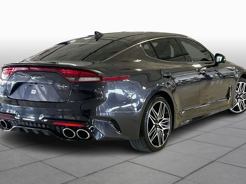 Used 2022 Kia Stinger GT2 image 12