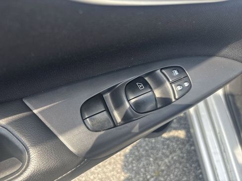 Used 2017 Nissan Sentra SV FWD image 21