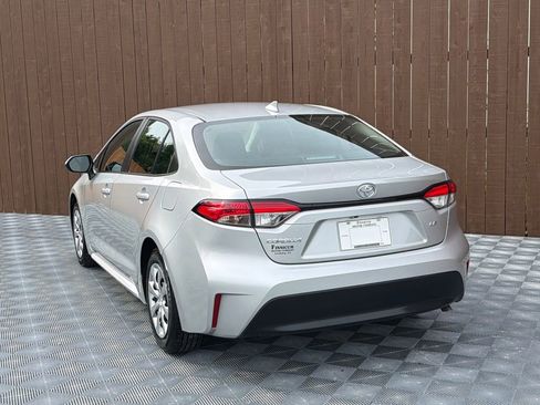 Used 2026 Toyota Corolla LE FWD image 15
