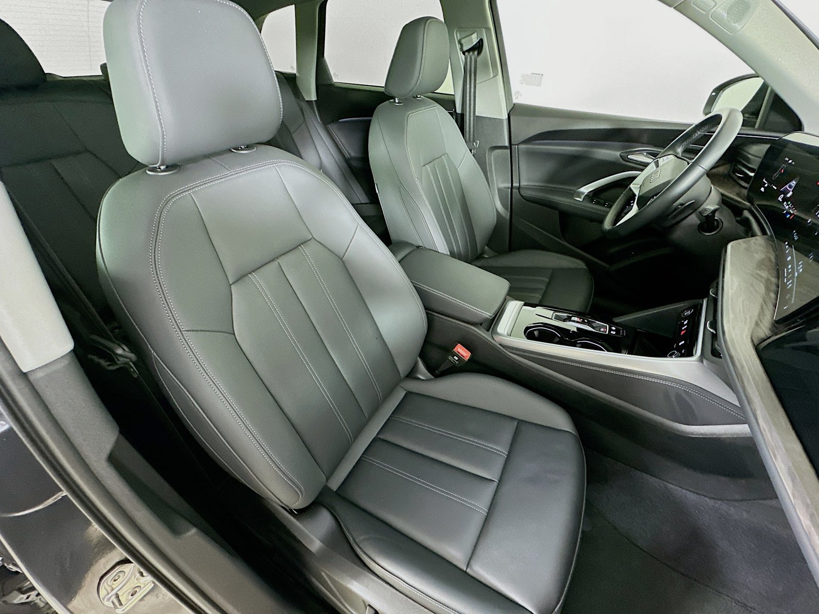 Used 2025 Audi Q5 Premium w/ Premium Plus AWD/4WD image 44