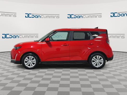 Used 2023 Kia Soul LX FWD image 5