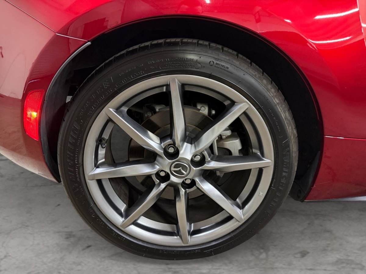Used 2022 MAZDA MX-5 Miata RF Grand Touring w/ Weather Package RWD image 18