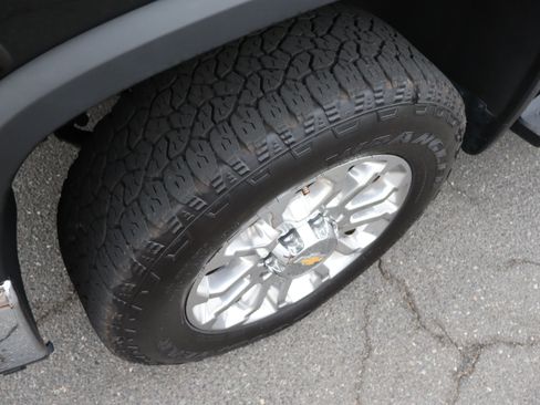 Used 2024 Chevrolet Silverado 2500 LTZ AWD/4WD image 41