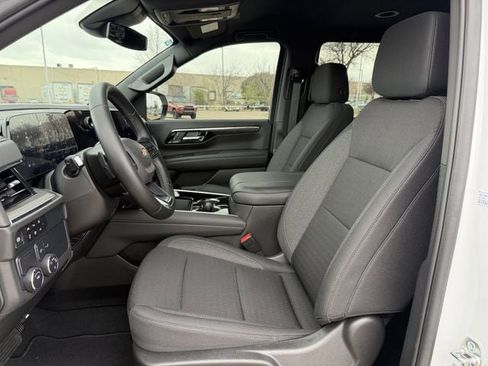 Used 2025 Chevrolet Tahoe LS image 24