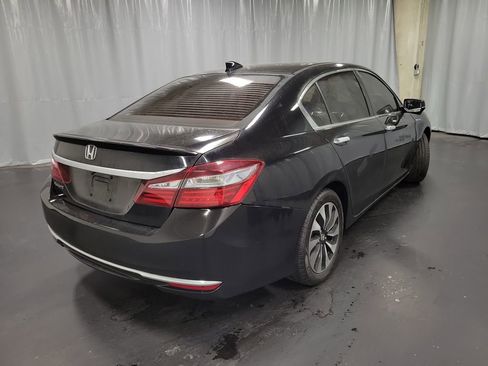 Used 2017 Honda Accord Hybrid Sedan image 8