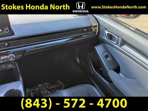 Used 2025 Honda Civic Sport image 16