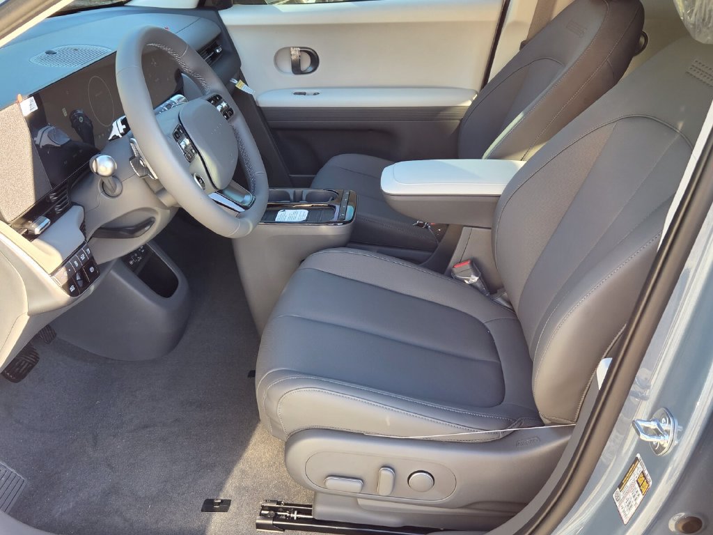 New 2027 Hyundai Ioniq 5 SEL RWD image 5