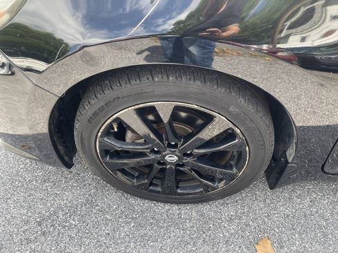 Used 2017 Nissan Altima 2.5 SR w/ Midnight Edition Package FWD image 30