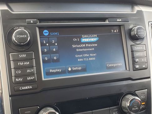 Used 2018 Nissan Titan SV w/ SV Convenience Package AWD/4WD image 21