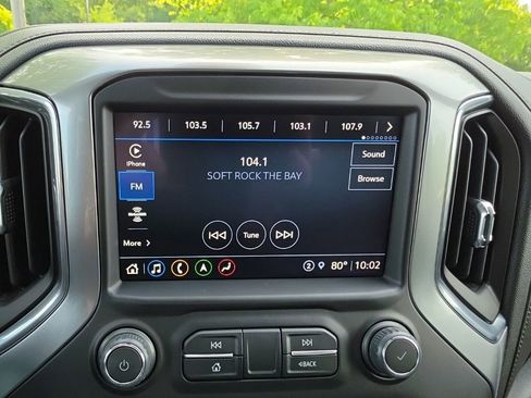 Used 2022 Chevrolet Silverado 2500 LTZ w/ LTZ Premium Package AWD/4WD image 18