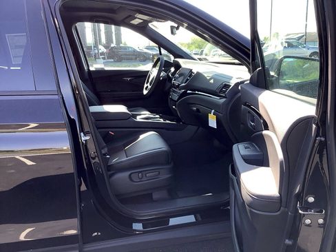 New 2026 Honda Ridgeline Black Edition image 11