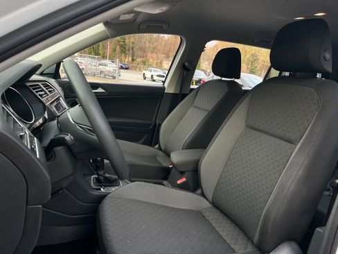 Used 2019 Volkswagen Tiguan S image 13