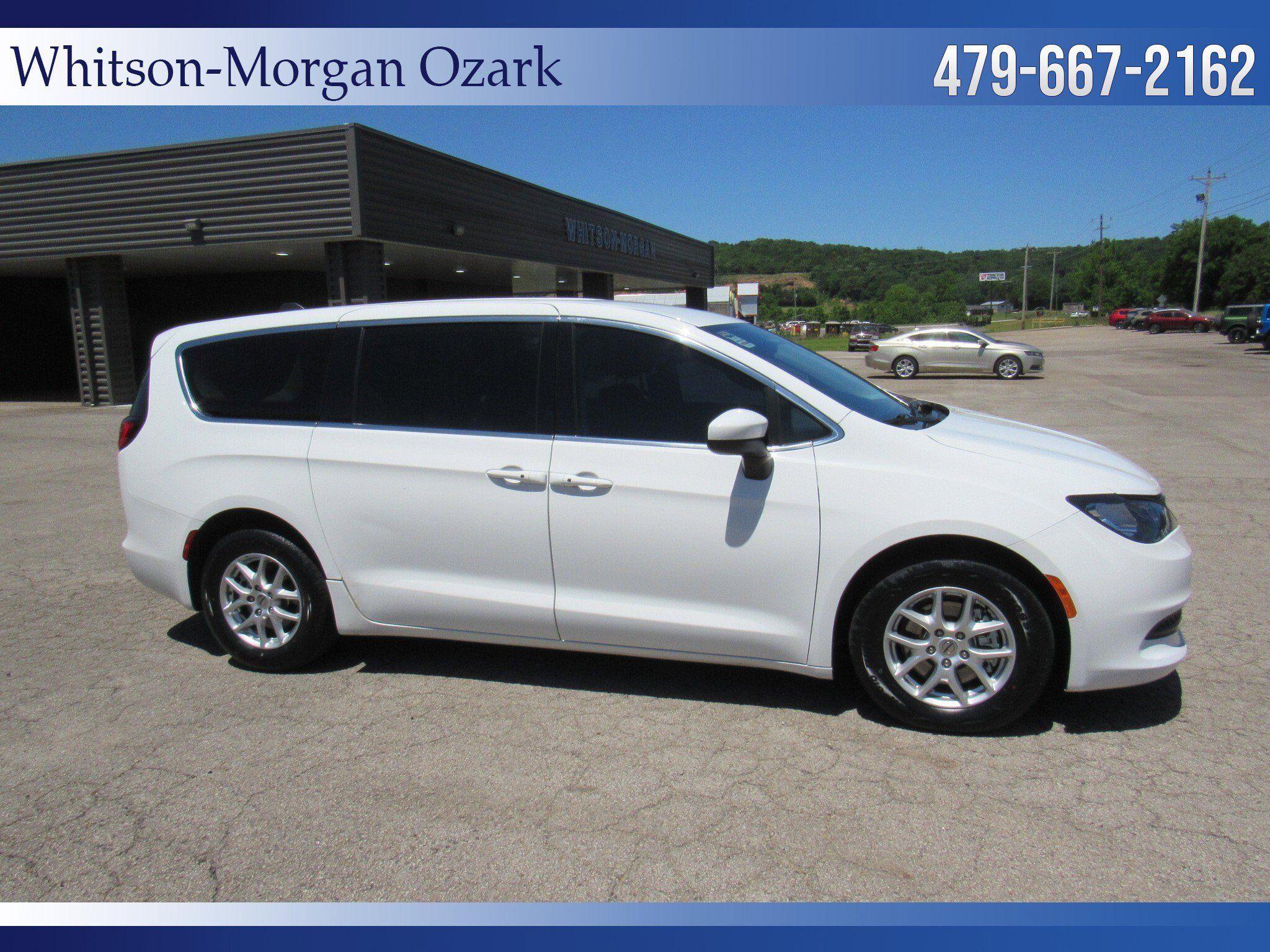Used 2022 Chrysler Voyager LX FWD image 18