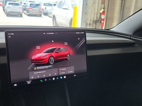 Used 2024 Tesla Model 3 Standard Range RWD image 5