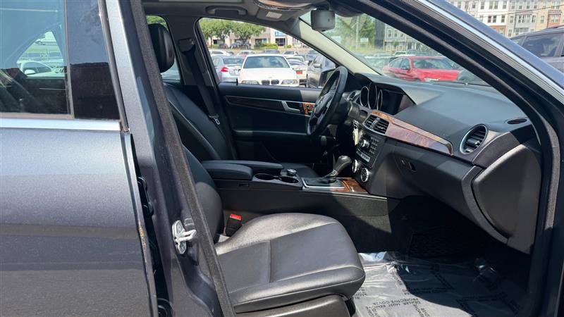 Used 2013 Mercedes-Benz C 300 Luxury 4MATIC Sedan image 14