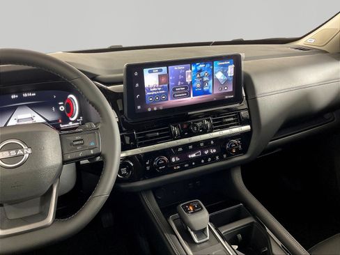 New 2026 Nissan Pathfinder Platinum AWD/4WD image 11