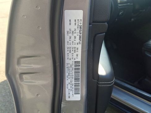Used 2015 Jeep Grand Cherokee Limited AWD/4WD image 27