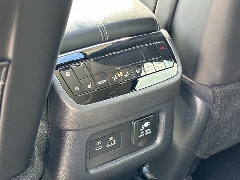 Certified 2025 INFINITI QX60 Sensory w/ Vision Package AWD/4WD image 34