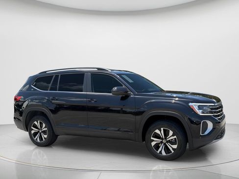 New 2026 Volkswagen Atlas SE FWD image 6
