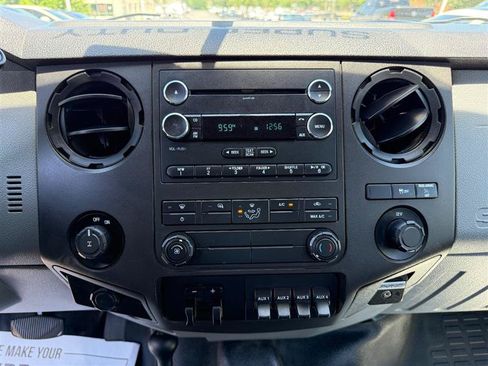 Used 2016 Ford F250 XL w/ XL Appearance Package AWD/4WD image 34