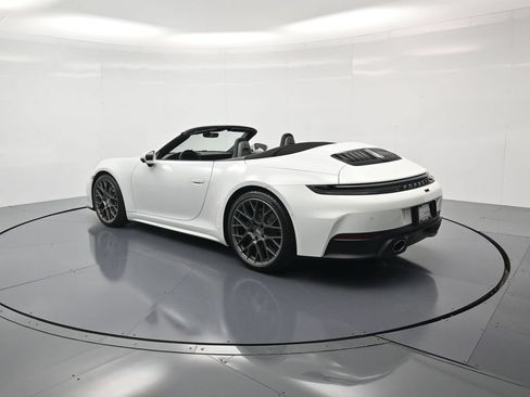 Used 2025 Porsche 911 Carrera RWD image 3