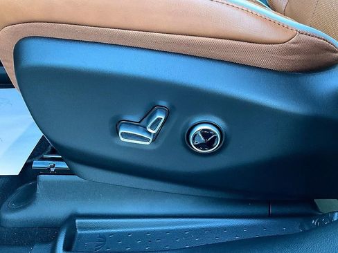 New 2026 Chrysler Pacifica Pinnacle w/ Trailer Tow Group image 17