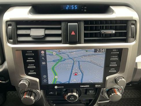 Used 2022 Toyota 4Runner SR5 Premium w/ Moonroof Package AWD/4WD image 21