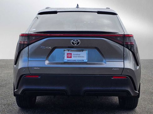 Used 2024 Toyota bZ4X XLE w/ Weather Package image 6