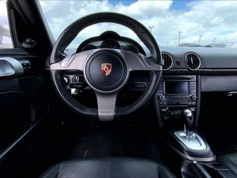 Used 2010 Porsche Cayman image 6