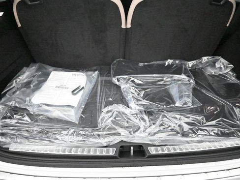 New 2026 Volvo XC90 B5 Plus image 30