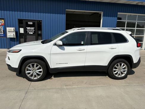 Used 2016 Jeep Cherokee Limited AWD/4WD image 1