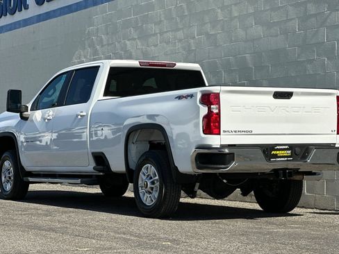 Used 2025 Chevrolet Silverado 2500 LT w/ Convenience Package AWD/4WD image 6